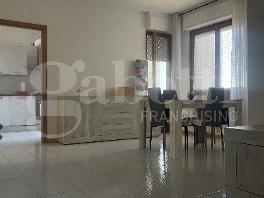Foto Appartamento in Via CARDUCCI 18, Oristano Centro di 109 m² in vendita