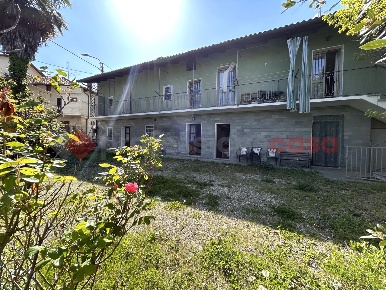 Foto Casa indipendente in Caduti per la libertÃ, Cumiana Centro di 280 m²