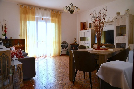 Foto Appartamento a Formia Centro di 85 m² con 5 locali in vendita