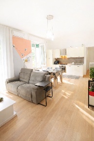 Foto Appartamento a Pisa Sant'Antonio di 94 m² con 5 locali in vendita
