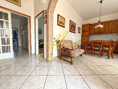 Foto Appartamento a Cecina Cecina Centro di 88 m² con 3 locali in vendita