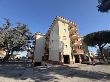 Foto Appartamento in Corso Mazzini, Vasto di 80 m² con 9 locali in vendita