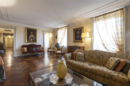 Foto Appartamento in Via Fratelli Ruffini  3, Milano Vincenzo Monti