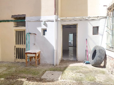 Foto Negozio a Firenze Leopoldo - Vittorio Emanuele - Statuto di 30 m²