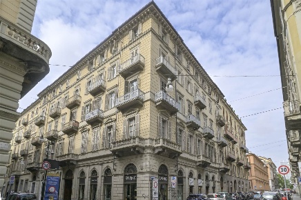 Foto Attività commerciale in VIA SAN QUINTINO  3 BIS, Torino Via Roma