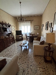 Foto Appartamento in PIAZZA TRENTO 27, Caltanissetta Centro di 128 m²