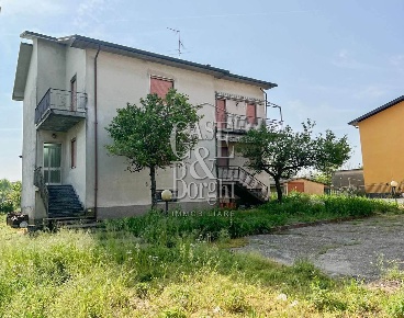 Foto Casa indipendente a Bressana Bottarone Bottarone di 474 m² in vendita