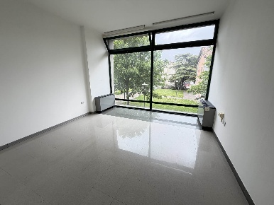 Foto Ufficio a Forlì Parco della Resistenza di 61 m² con 4 locali