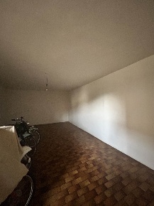 Foto Magazzino a San Giorgio Piacentino Centro di 27 m² con 1 locali