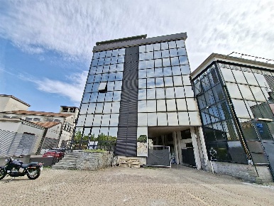 Foto Ufficio in via Trento 106, Sesto San Giovanni di 226 m² in affitto