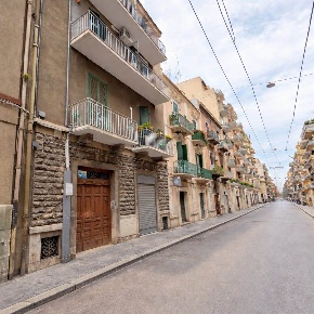 Foto Appartamento in via Scipione Crisanzio 183, Bari Libertà di 128 m²