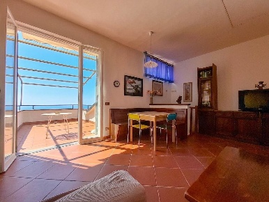 Foto Appartamento a Lerici di 96 m² con 4 locali in vendita