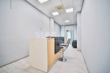 Foto Negozio in Vimercate, Vimercate Centro di 36 m² con 1 locali