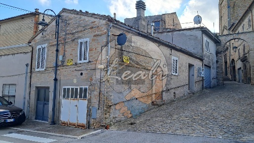 Foto Casa indipendente in VIA GICAMO LEOPARDI 4, Rapagnano Centro di 125 m²