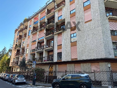 Foto Appartamento in VIA SABOTINO 9, Varese Centro di 82 m² con 2 locali