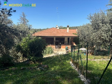 Foto Villa unifamiliare in strada degli inglesi, Fara in Sabina di 60 m²