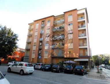 Foto Appartamento in VIA BENADDUCI 60, Tolentino Centro di 95 m² in vendita