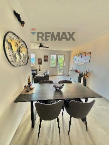 Foto Appartamento in Via Castello 84, Porto Valtravaglia Centro di 129 m²