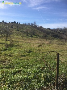 Foto Terreno agricolo in Via Sant'Angelo, Guidonia Montecelio Pichini