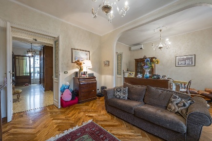 Foto Appartamento in Via Amedeo Peyron, Torino San Donato di 172 m²