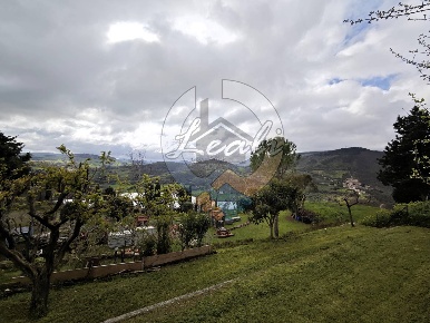 Foto Posti auto in Località Borgiano, Serrapetrona Borgiano di 104 m²