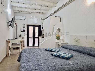 Foto Appartamento in Via Dei Genovesi, Cagliari Castello di 25 m²