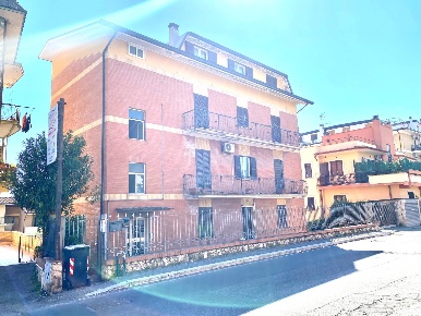 Foto Attico in Via San Martino 64, Monterotondo Zona Stadio, La Fonte