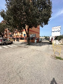 Foto Magazzino a Cagliari San Michele di 400 m² con 1 locali in vendita