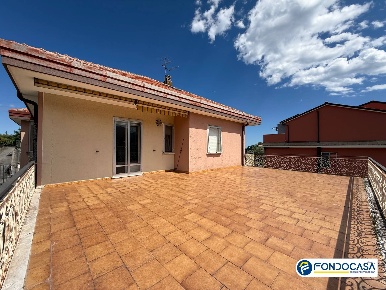 Foto Appartamento in Via Colle, Boissano Centro di 210 m² con 6 locali