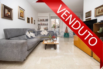 Foto Appartamento in Via Ronchi 24, Milano Udine di 120 m² con 3 locali