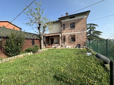 Foto Appartamento in via Poggiaccio 55, Dozza di 79 m² con 3 locali