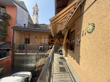Foto Casa indipendente in VIA LOCATELLI, Palosco di 360 m² con 4 locali