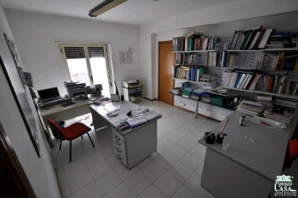Foto Ufficio a Ragusa San Luigi - Archimede di 75 m² con 4 locali