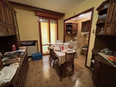 Foto Appartamento a Pesaro di 140 m² con 6 locali in vendita