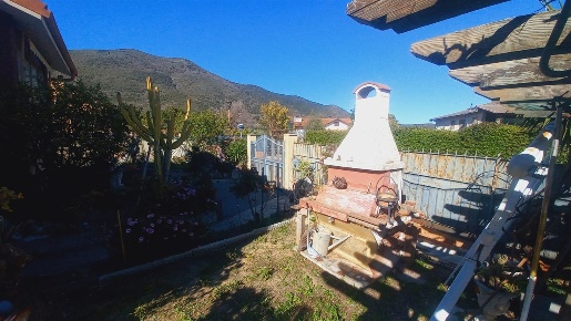 Foto Villa a schiera in Via Crociata, Cisano sul Neva Piamboschi di 80 m²