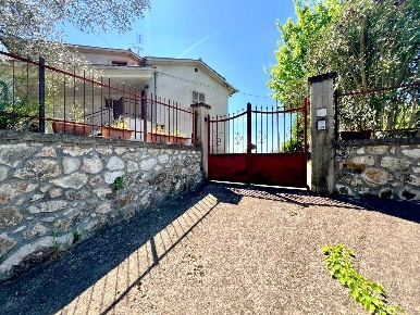 Foto Casa indipendente in Vocabolo Collemoricaro Snc, Montebuono Centro
