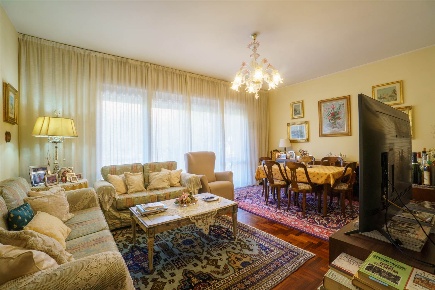 Foto Appartamento a Montecatini-Terme di 117 m² con 5 locali in vendita