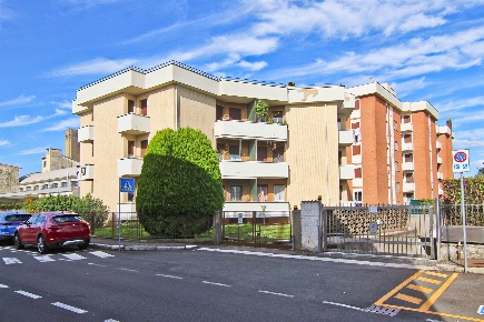 Foto Appartamento in Via Camillo Benso di Cavour 18, Rovello Porro Centro