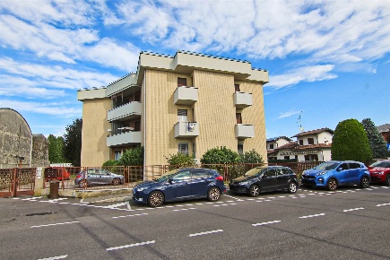 Foto Appartamento in Via Camillo Benso di Cavour 18, Rovello Porro Centro