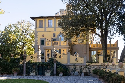 Foto Villa unifamiliare a Casciana Terme Lari Casciana Terme di 4000 m²