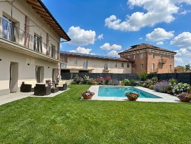 Foto Villa unifamiliare in Via San Rocco 123, Strevi di 240 m² con 8 locali