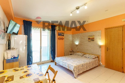 Foto Appartamento in Via Spiaggia 117, Mascali Centro di 32 m² con 1 locali