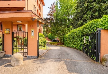 Foto Posti auto in VIA MILANO 33, Cesano Boscone Centro di 14 m² in vendita