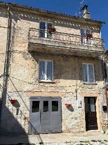Foto Casa indipendente in C.da Canale 3, Moresco di 140 m² con 7 locali