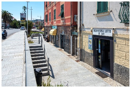 Foto Locale commerciale in Via Santa Caterina 4, Varazze Centro di 25 m²