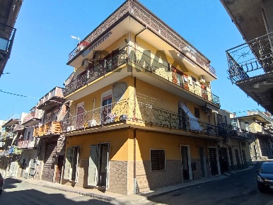 Foto Appartamento in Via Bari 136, Paternò di 65 m² con 2 locali in vendita
