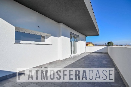 Foto Appartamento in Via Giovanni Boccaccio 189, Urgnano di 105 m²