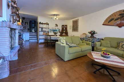 Foto Villa a schiera in Via Monte Bianco 25, Ronciglione Poggio Cavaliere
