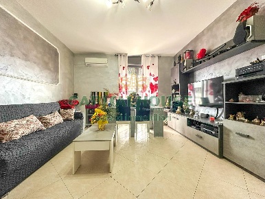 Foto Appartamento in ZONA NAZIONALE, San Tammaro di 100 m² con 4 locali