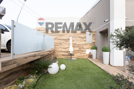 Foto Villa unifamiliare in Via Cervino 5, San Giovanni la Punta di 125 m²